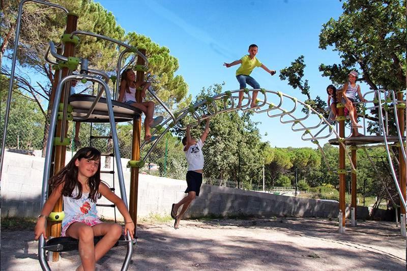 Camping Lou Cantaire Hotel Fayence Exterior photo